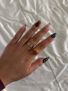 Vintage Style Silver Tone Butterscotch Egg Yolk Amber Cabochon Filigree Ring